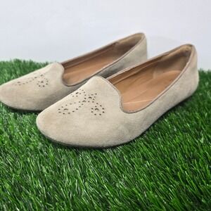 Clarks Artisan Women Size 7 Beige Suede Perforated Ballet Flats Loafers Shoes